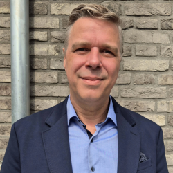 van der Graaf Dennis